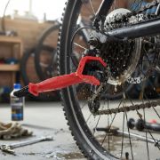 Imagen de Cepillo Limpiador De Cadena Bicicleta Gtw Rojo