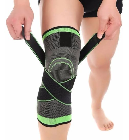 Imagen de Rodillera Ajustable Deportiva Elástica Compresora Con Strap Negro L